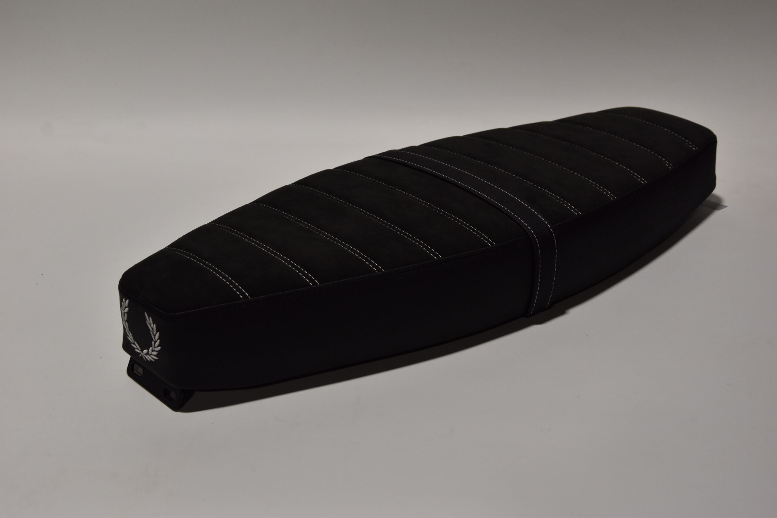 Sitzbank Simson S50 - S51 - S51 - Quer Doppelt - Alcantara - Lorbeerkranz